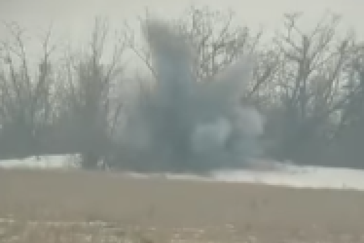 ВСУ уничтожили пулеметную позицию боевиков: кадры ВСУ уничтожили пулеметную позицию боевиков: кадры