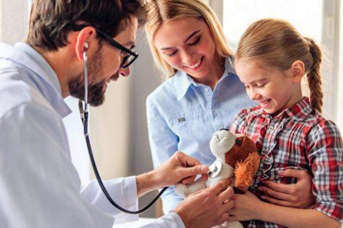 "Лишает мотивации": Как медицинская реформа повлияла на зарплаты врачей