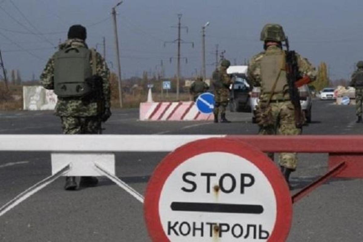 В "ДНР" заявили об ужесточении пропуска граждан через КПВВ Марьинка