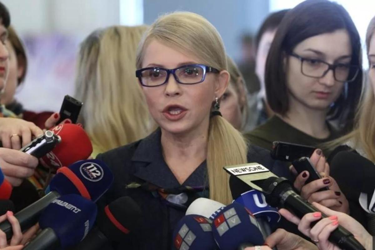 Тимошенко обвинила президента в фальсификации выборов и использовании админресурса Тимошенко обвинила президента в фальсификации выборов и использовании админресурса