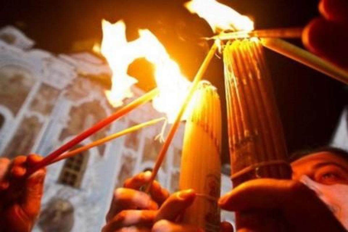 Благодатный огонь доставили в Украину Благодатный огонь доставили в Украину