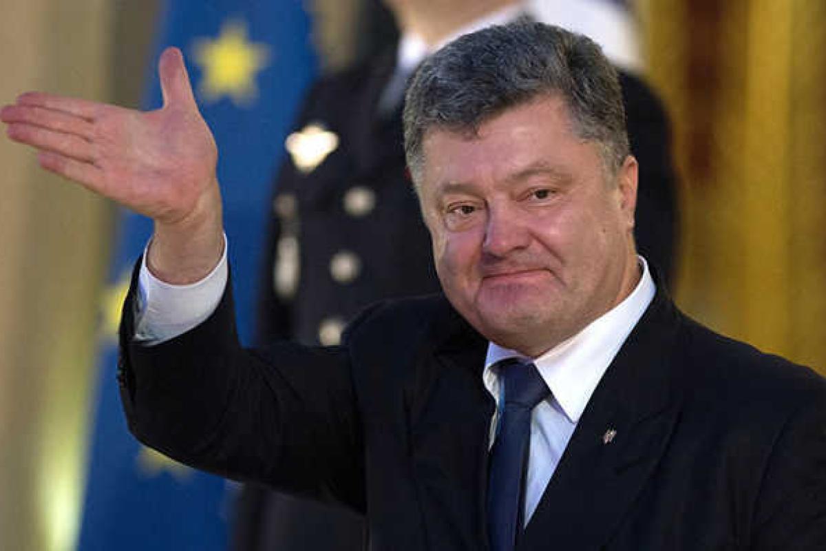 Клиника, в которой Зеленский сдавал анализы, выслала приглашение Порошенко с обилием ошибок Клиника, в которой Зеленский сдавал анализы, выслала приглашение Порошенко с обилием ошибок