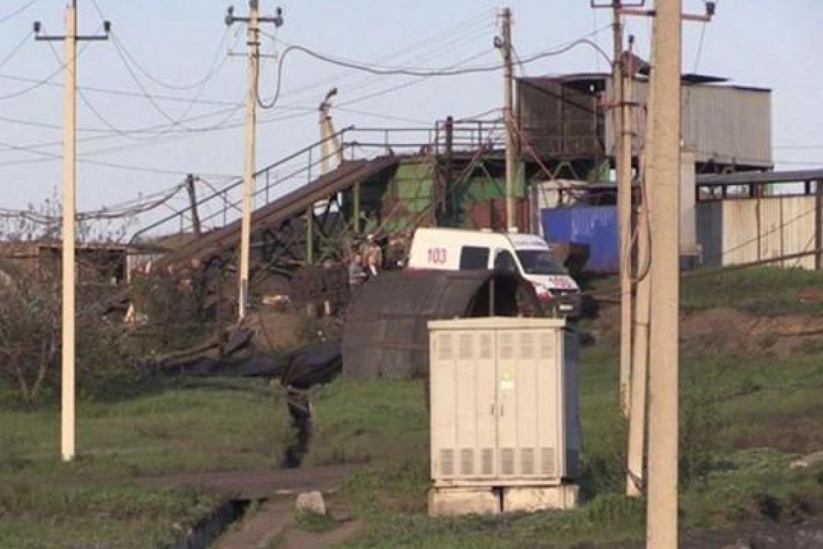 На шахте "Схид-Карбон" в "ЛНР" подняли на поверхность тела всех 17 погибших На шахте "Схид-Карбон" в "ЛНР" подняли на поверхность тела всех 17 погибших