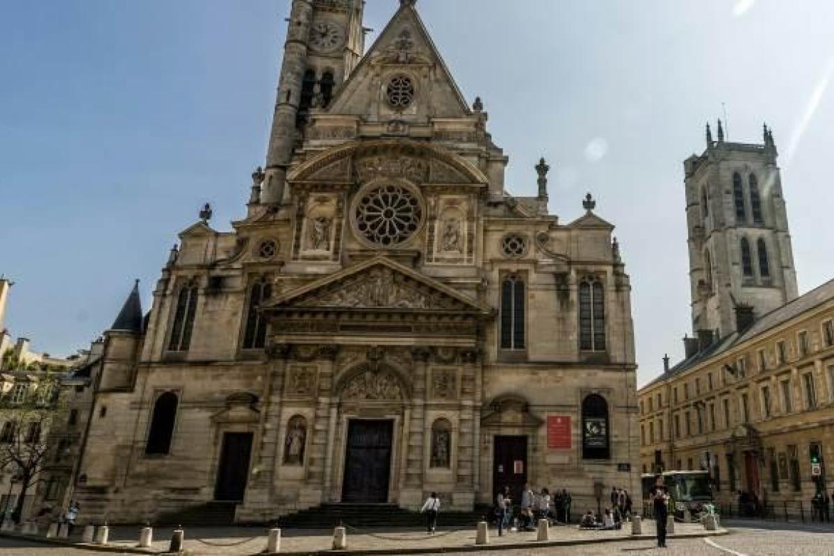 Украина предложила помощь Франции в восстановлении шедевров искусства Нотр-Дама