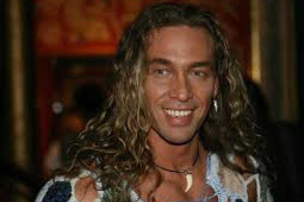 Тарзан шокировал поклонниц обнаженным фото из душа