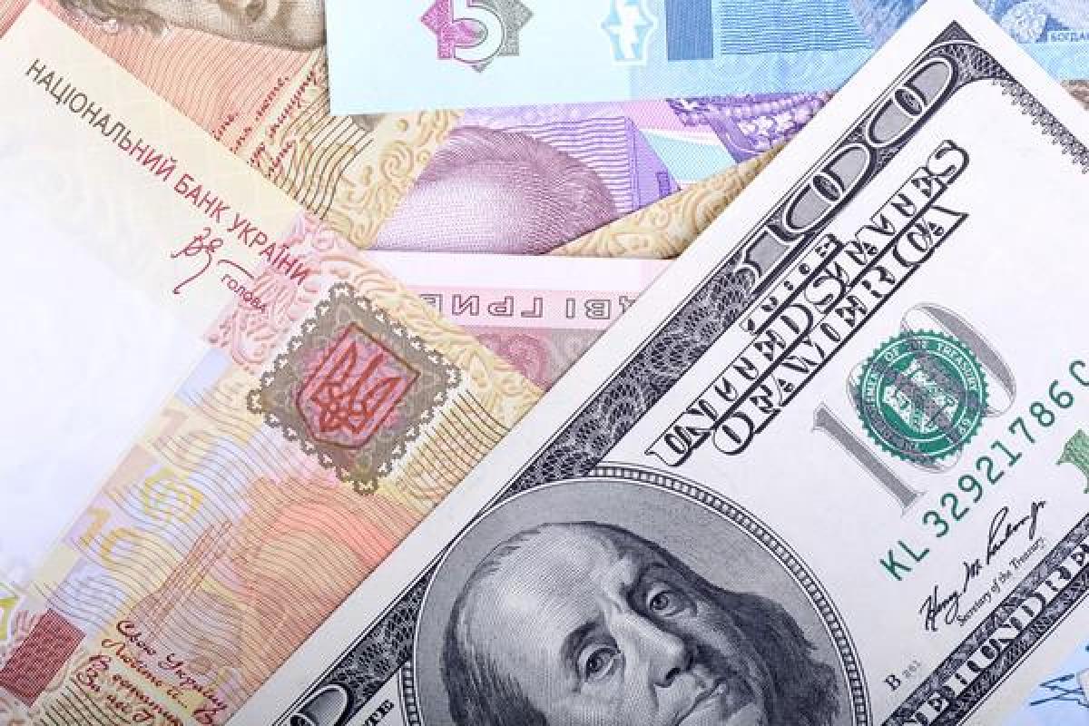 После выборов в Украине подешевел доллар