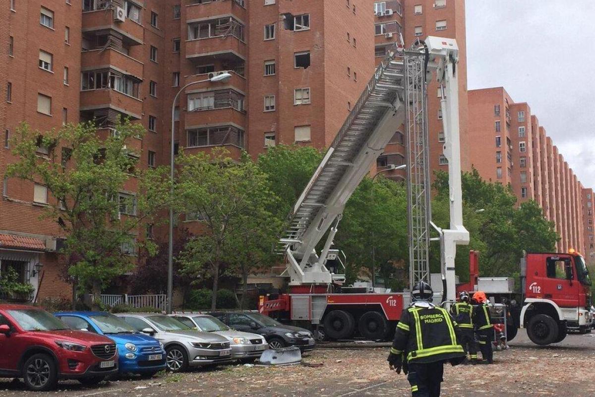 В Мадриде взрывом разнесло многоэтажный дом В Мадриде взрывом разнесло многоэтажный дом