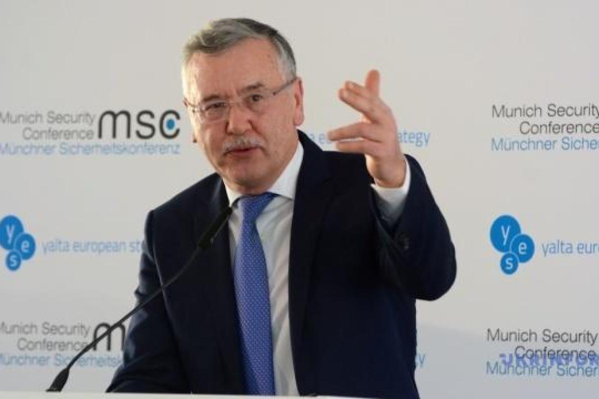 Гриценко заявил, что не будет голосовать за Порошенко во втором туре Гриценко заявил, что не будет голосовать за Порошенко во втором туре