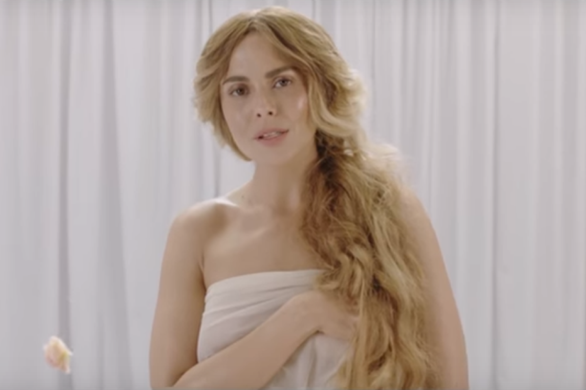 Настя Каменских снялась обнаженной в клипе Настя Каменских снялась обнаженной в клипе