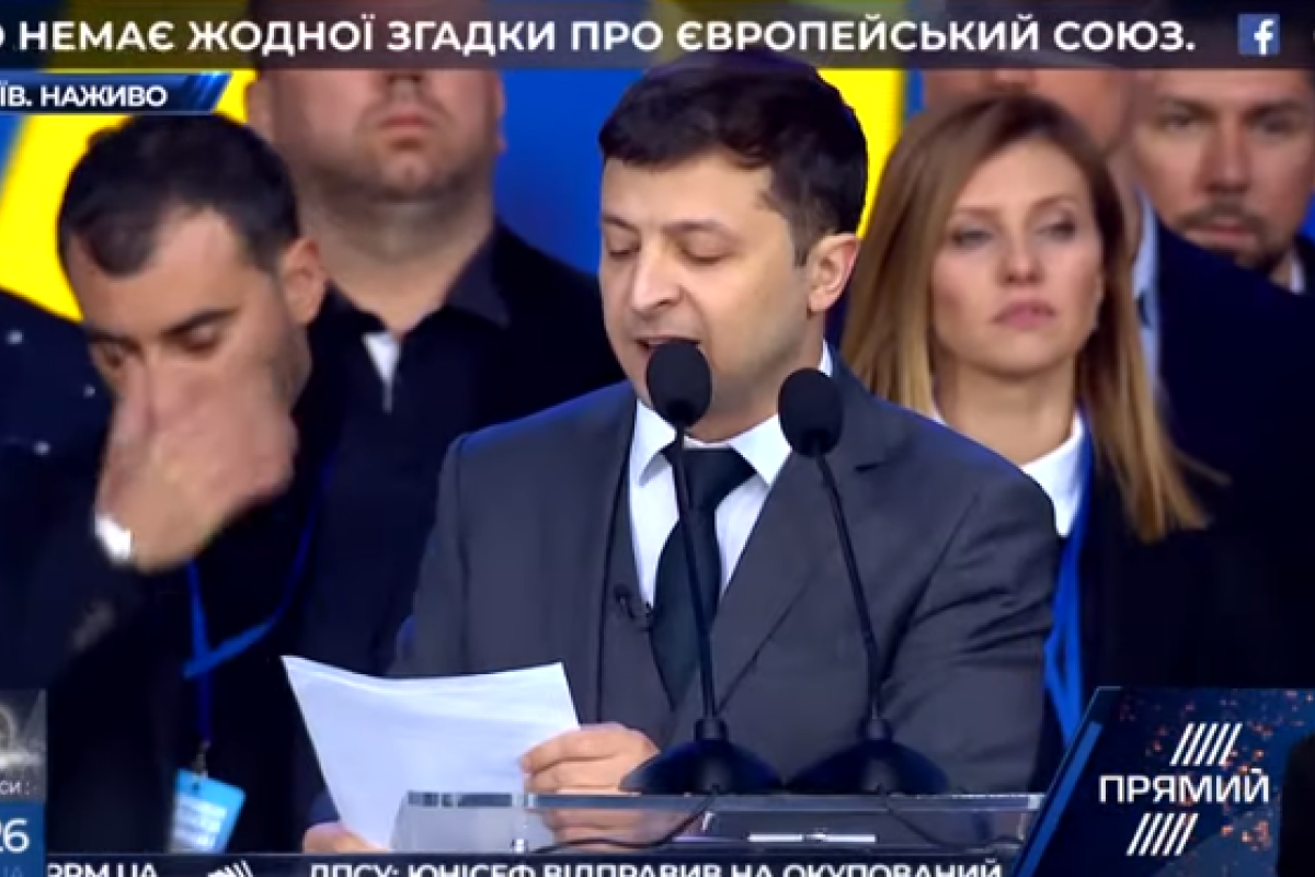 Зеленский на дебатах назвал боевиков "ЛДНР" "повстанцами": украинцы возмущены Зеленский на дебатах назвал боевиков "ЛДНР" "повстанцами": украинцы возмущены
