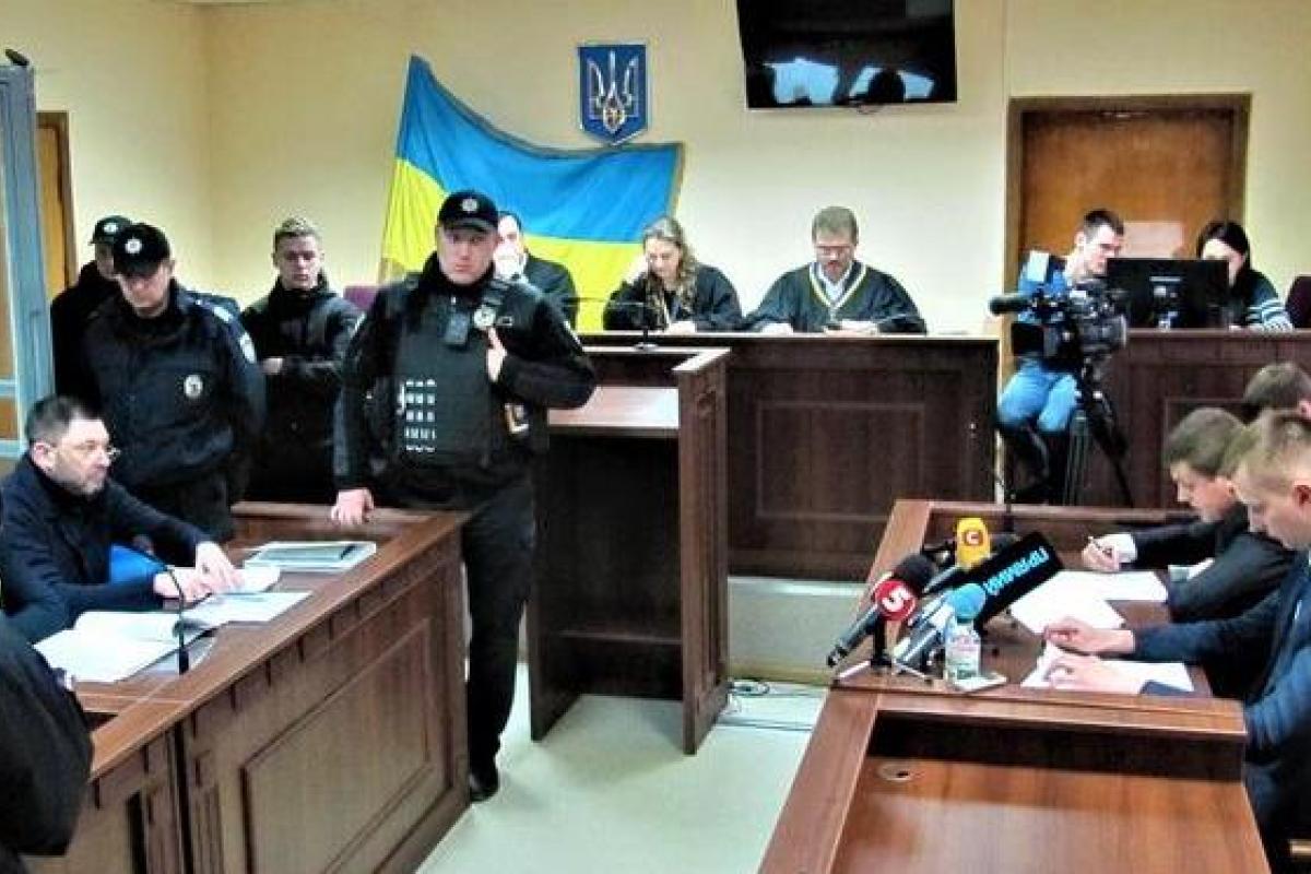 В рамках рассмотрения уголовного дела: Обвиняемый в госизмене Вышинский все отрицает