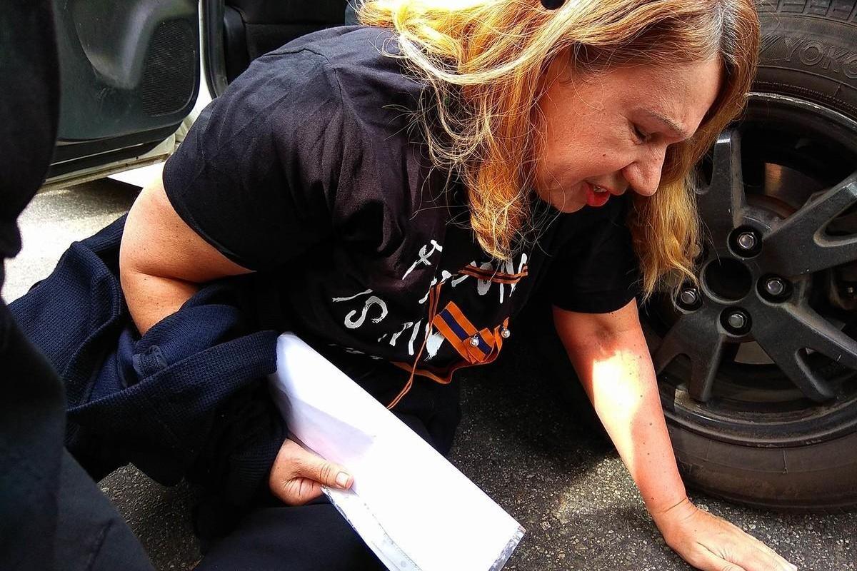 В Киеве полиция задержала мать погибшей "регионалки" Бережной