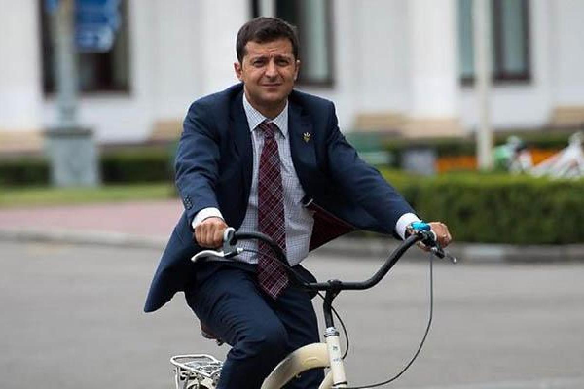 Зеленский поддержал идею создать Министерство счастья Зеленский поддержал идею создать Министерство счастья