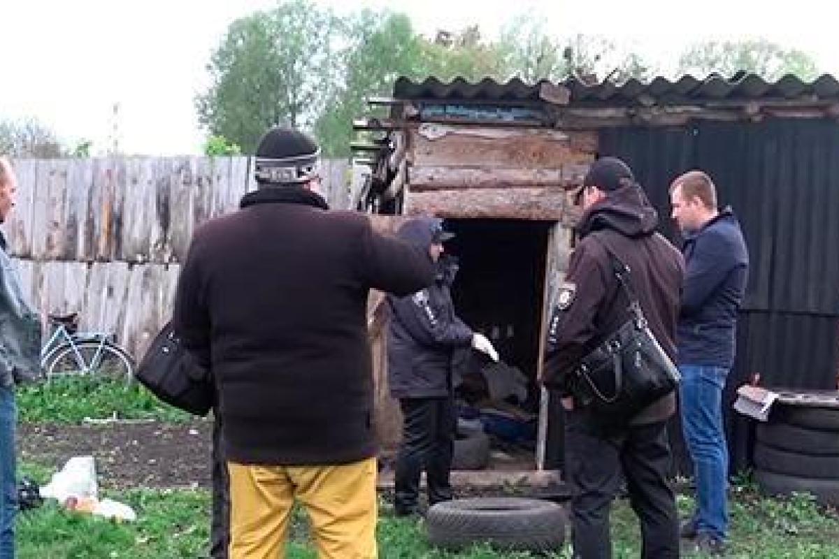 В Сумах "раб" сбежал из-под оков В Сумах "раб" сбежал из-под оков