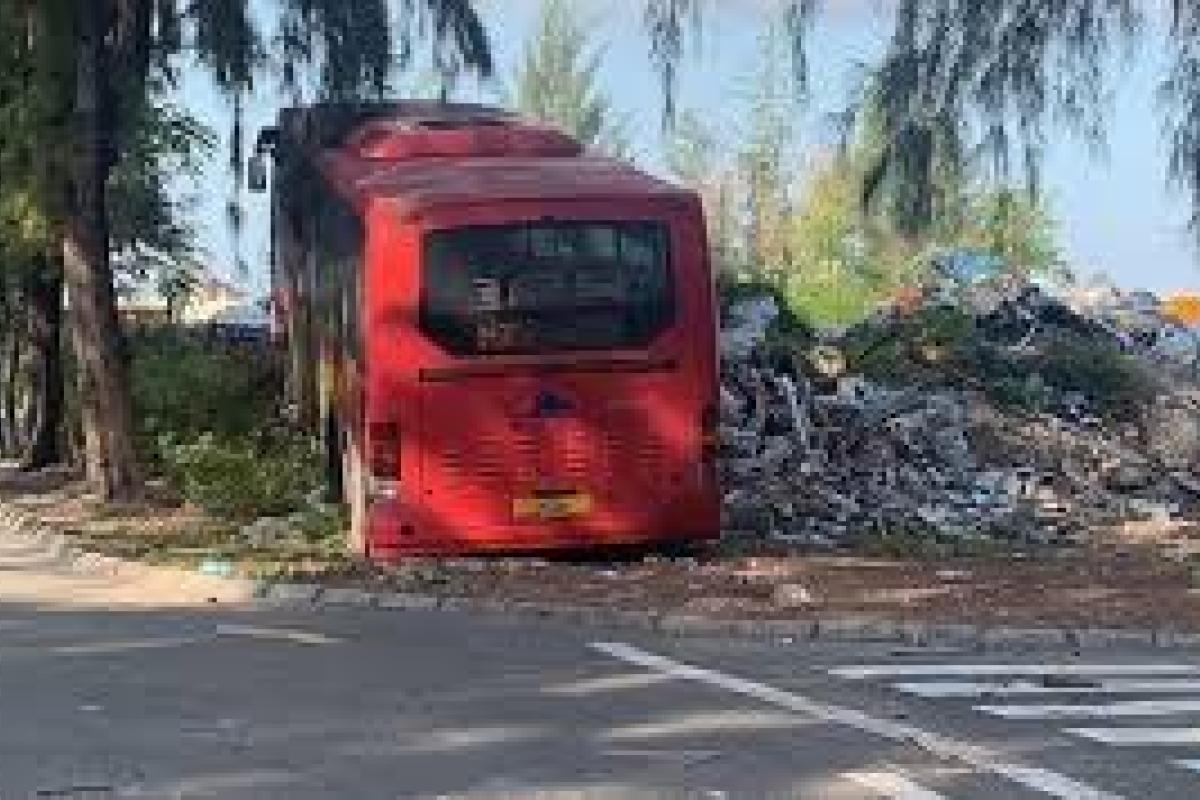 Водитель уснул за рулем: На Мальдивах автобус переехал украинку Водитель уснул за рулем: На Мальдивах автобус переехал украинку