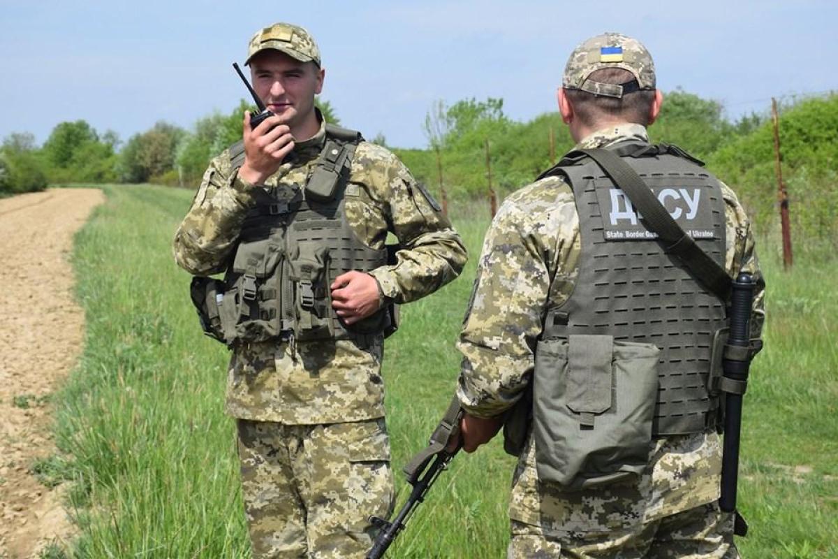 Двое граждан РФ попросили политического убежища в Украине