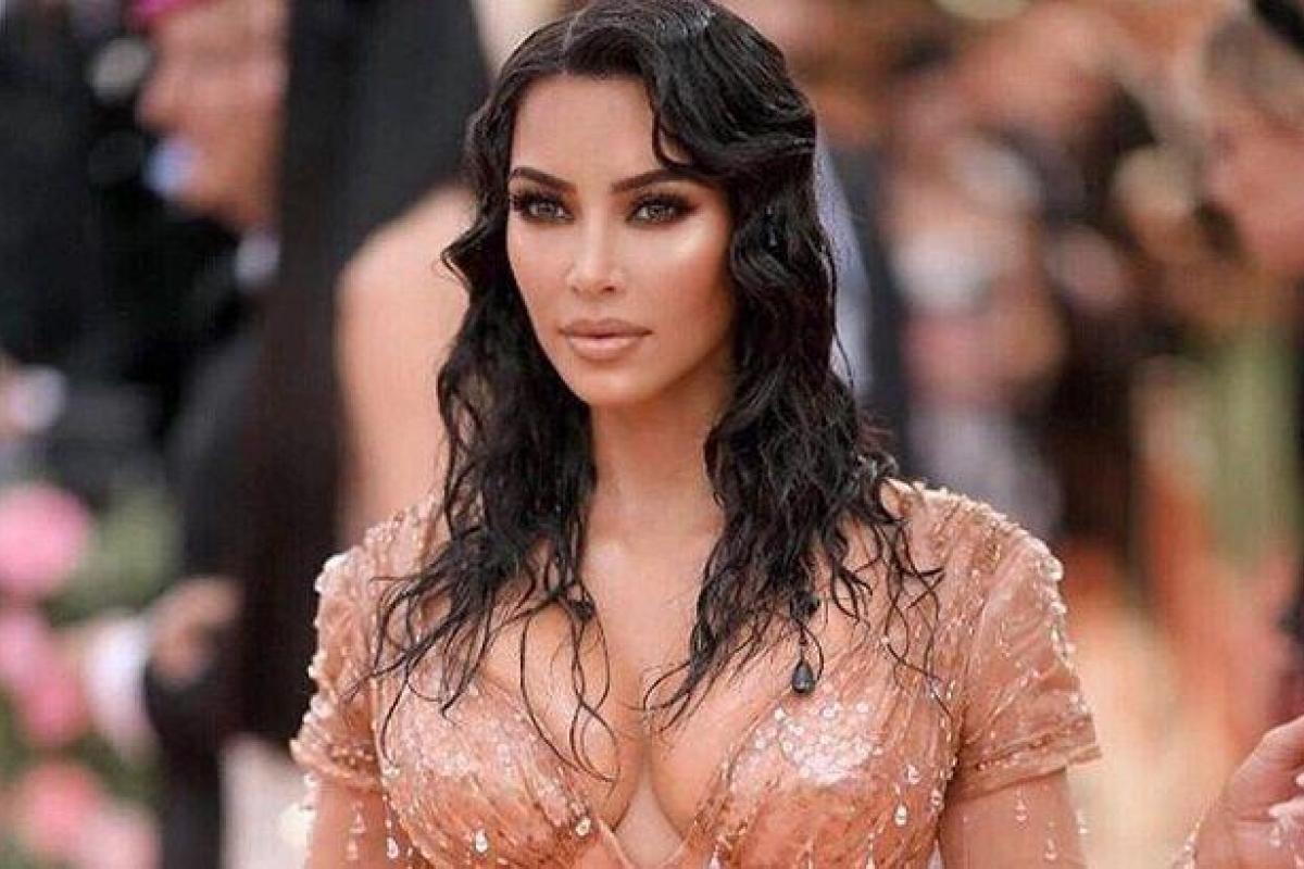 Ким Кардашьян стала мамой в четвертый раз Ким Кардашьян стала мамой в четвертый раз