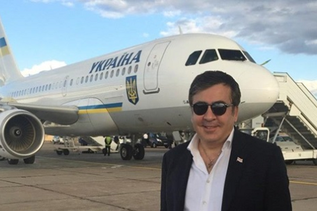 Саакашвили вернулся в Украину: онлайн-трансляция из Борисполя Саакашвили вернулся в Украину: онлайн-трансляция из Борисполя