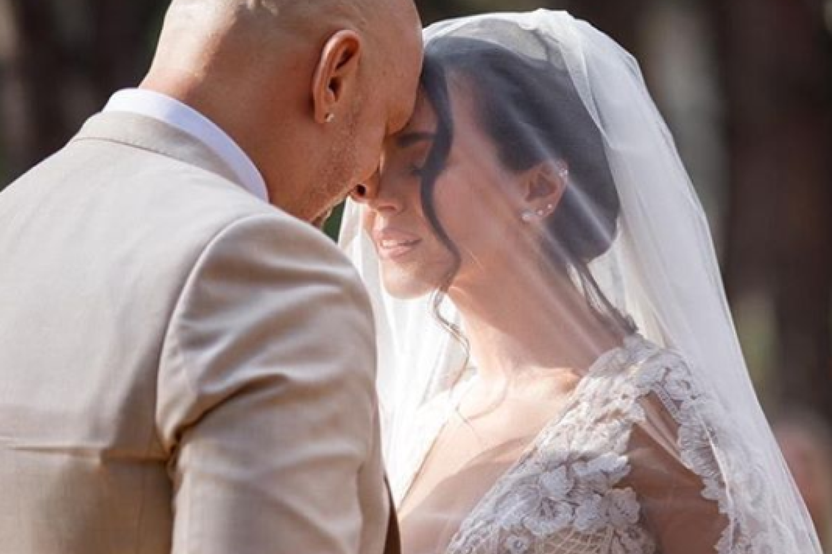 Свадьба Потапа и Насти Каменских: рэпер обнародовал фото эмоционального момента Свадьба Потапа и Насти Каменских: рэпер обнародовал фото эмоционального момента