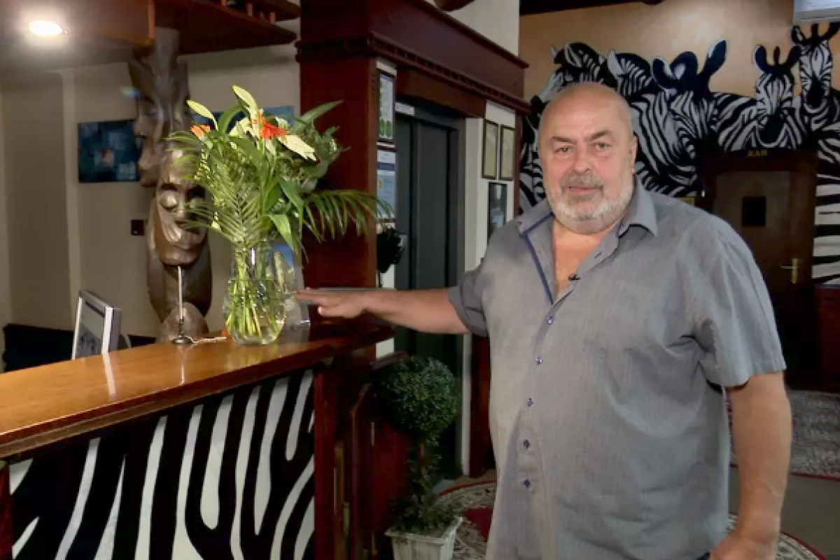 "Я их здесь больше не хочу!": Чеху суд разрешил не селить в свой отель русских, согласных с оккупацией Крыма "Я их здесь больше не хочу!": Чеху суд разрешил не селить в свой отель русских, согласных с оккупацией Крыма