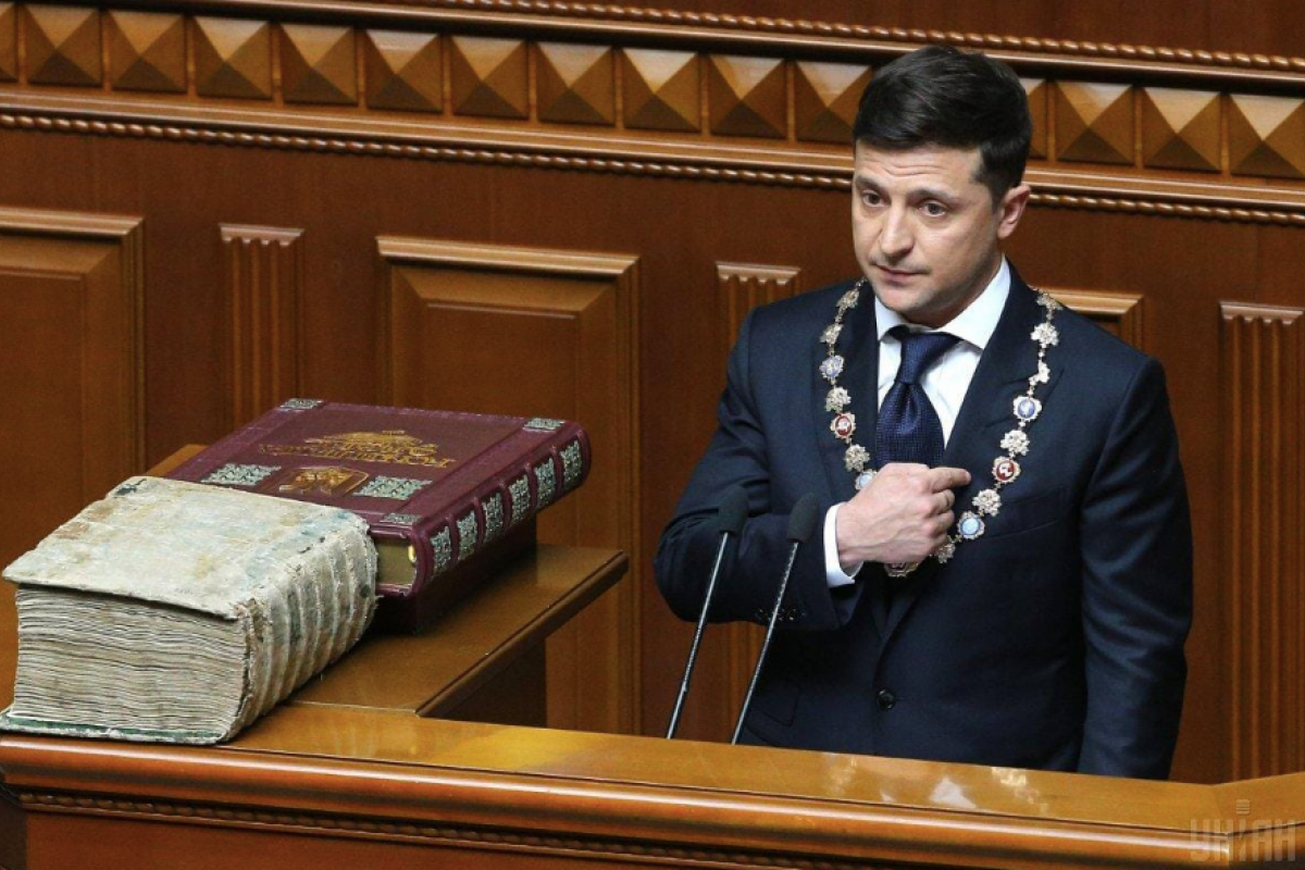 Петиция за отставку Зеленского набрала необходимое количество голосов