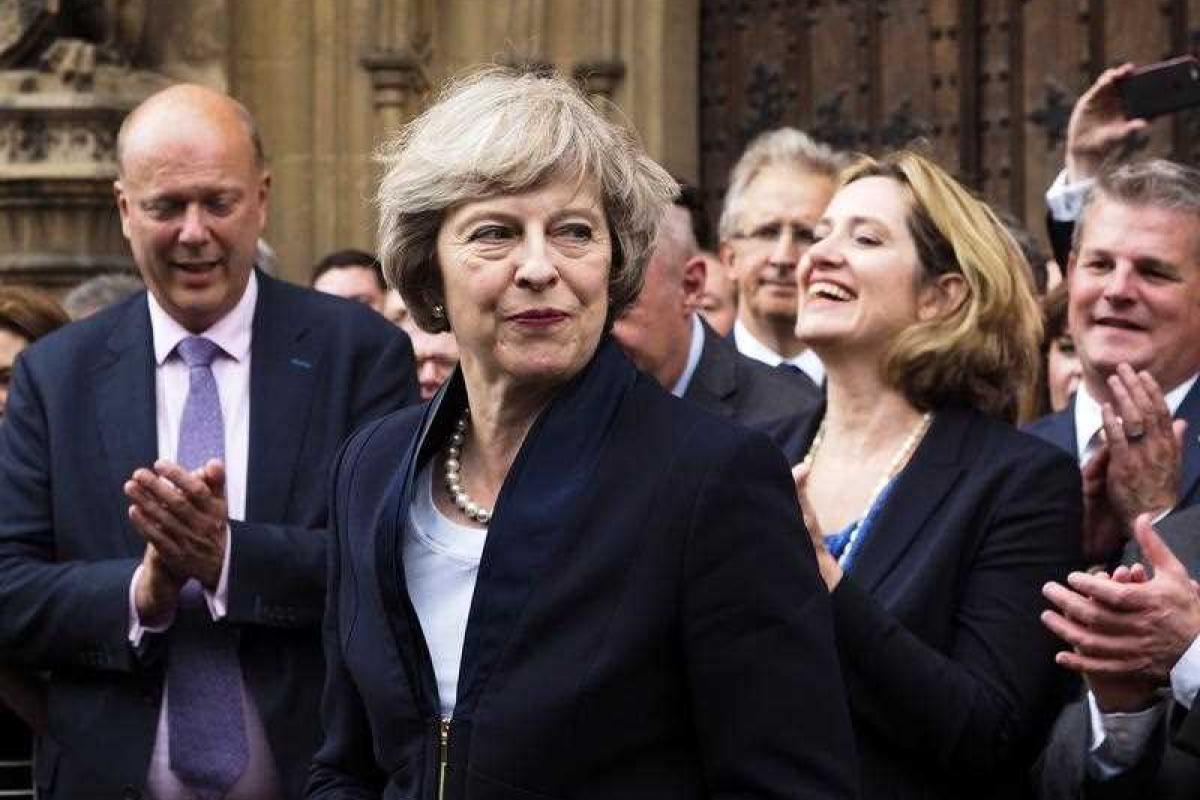 Тереза Мэй освободила должность главы Консервативной партии Великобритании Тереза Мэй освободила должность главы Консервативной партии Великобритании