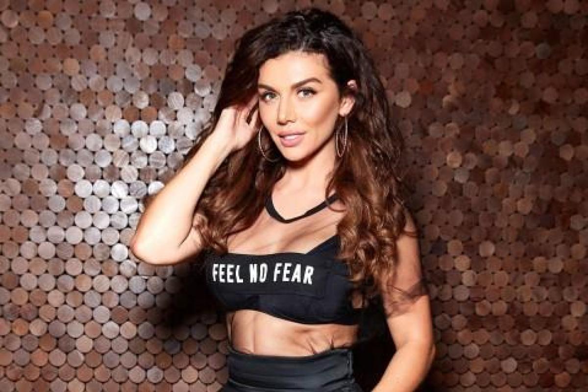 Экс-виагра Анна Седокова показала пикантное фото с солнечного отдыха