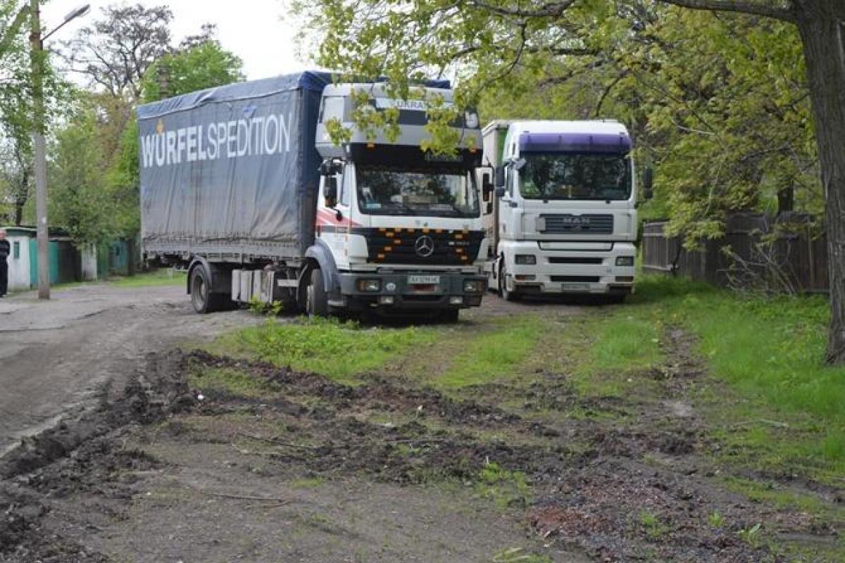 СБУ задержала "умельца", который из Украины гонял на продажу фуры террористам "ЛДНР" через Россию