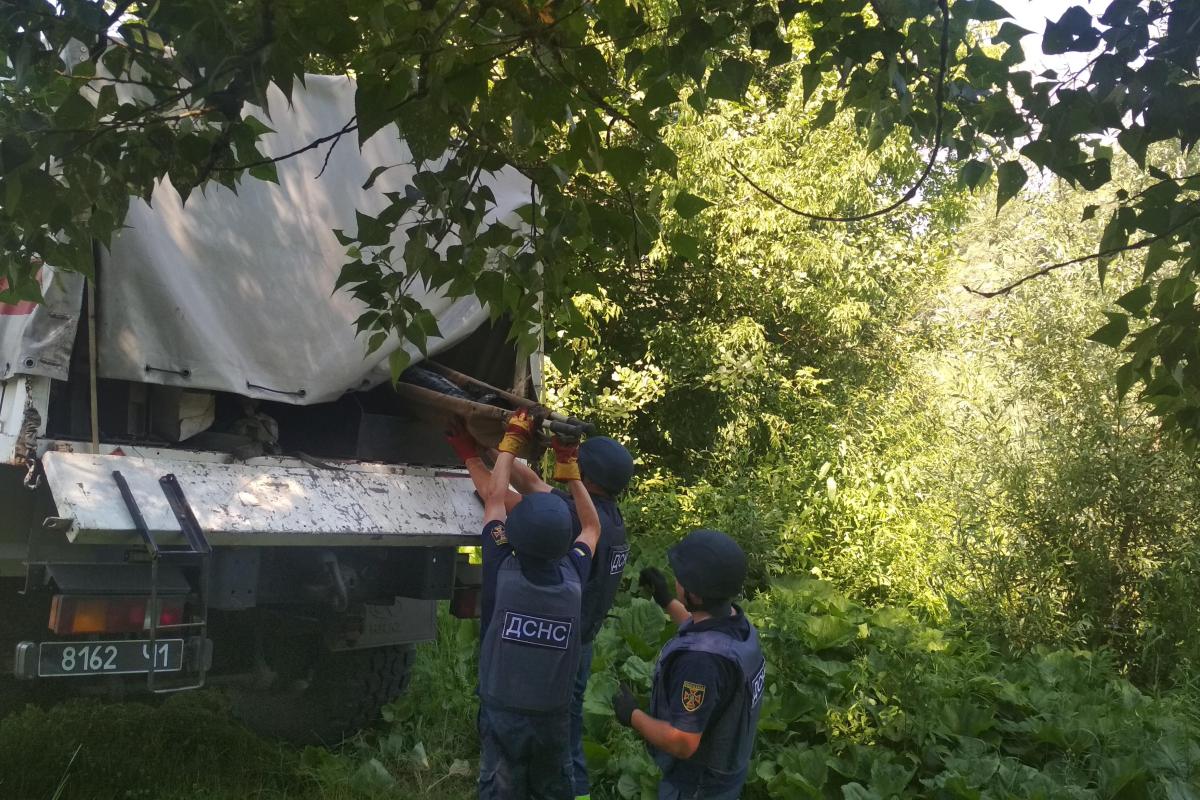 На Полтавщине обезвредили 100-килограммовую бомбу, найденную в реке На Полтавщине обезвредили 100-килограммовую бомбу, найденную в реке