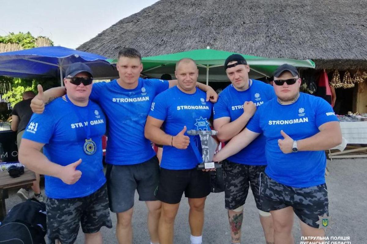 Патрульные Луганщины заняли четвертое место в первом Чемпионате патрульной полиции по стронгмену Патрульные Луганщины заняли четвертое место в первом Чемпионате патрульной полиции по стронгмену