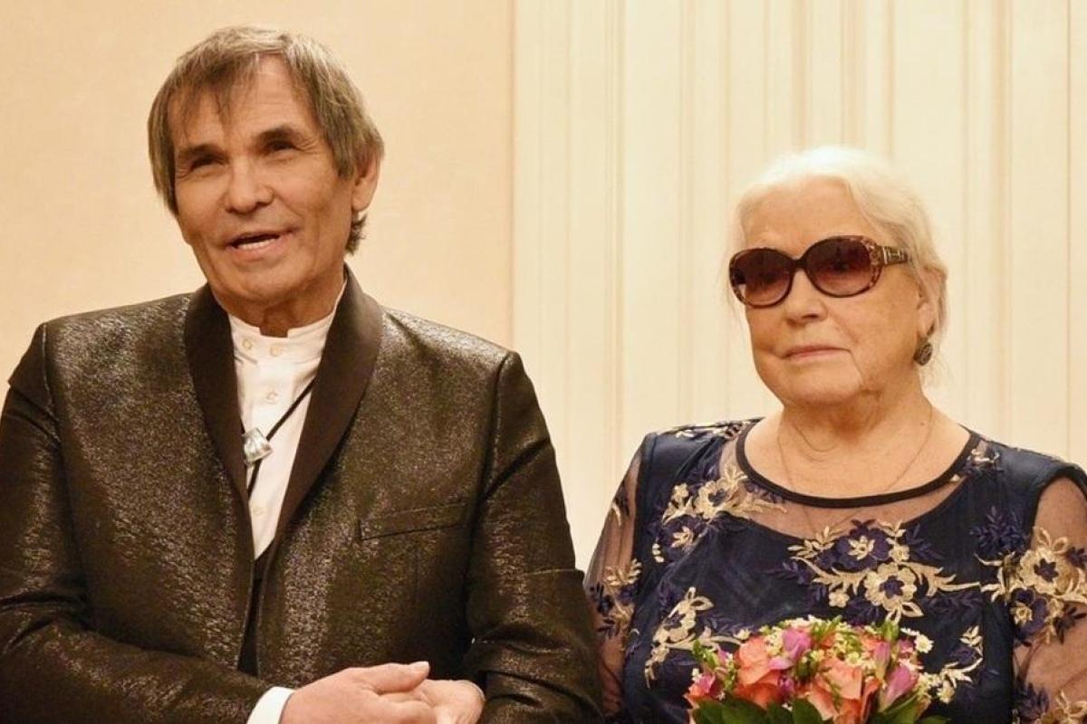 Жену Алибасова срочно госпитализировали