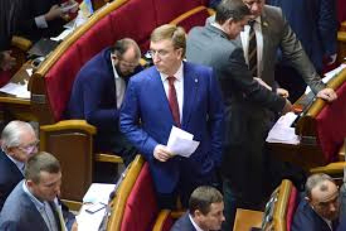 Зеленский назначил главой Службы внешней разведки Бухарева, который был награжден медалью ФСБ Зеленский назначил главой Службы внешней разведки Бухарева, который был награжден медалью ФСБ