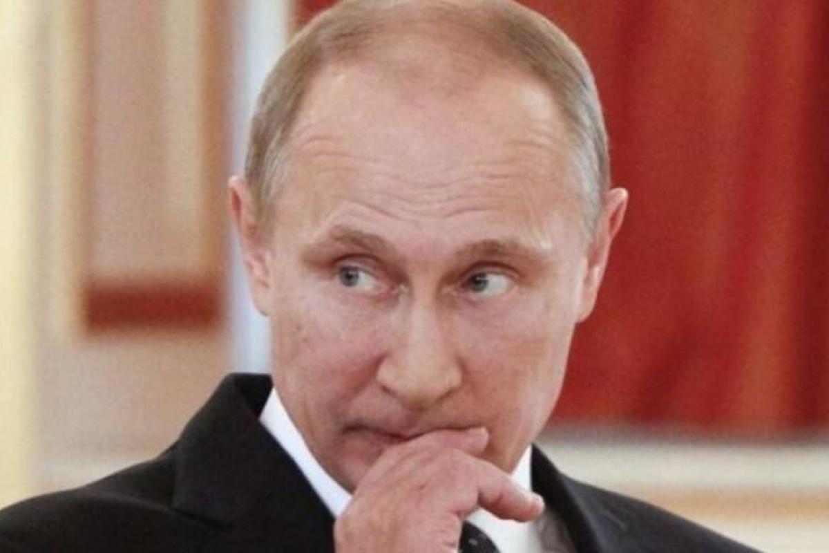 Путин запретил российским авиакомпаниям совершать рейсы в Грузию Путин запретил российским авиакомпаниям совершать рейсы в Грузию