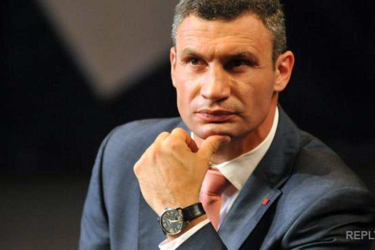 "Как же он называется": Кличко вновь высмеяли из-за "торможения" в телеэфире