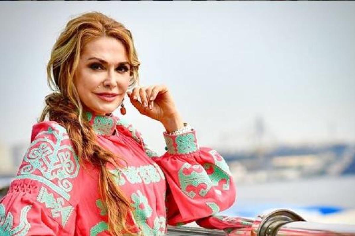 Янтарь или коралл: Ольга Сумская показала лицо без мейкапа