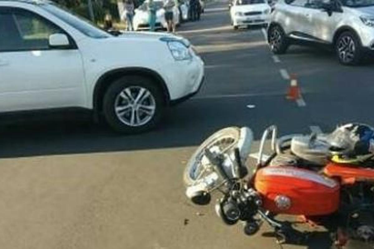 В Рубежном внедорожник сбил мотоциклиста с пассажиром