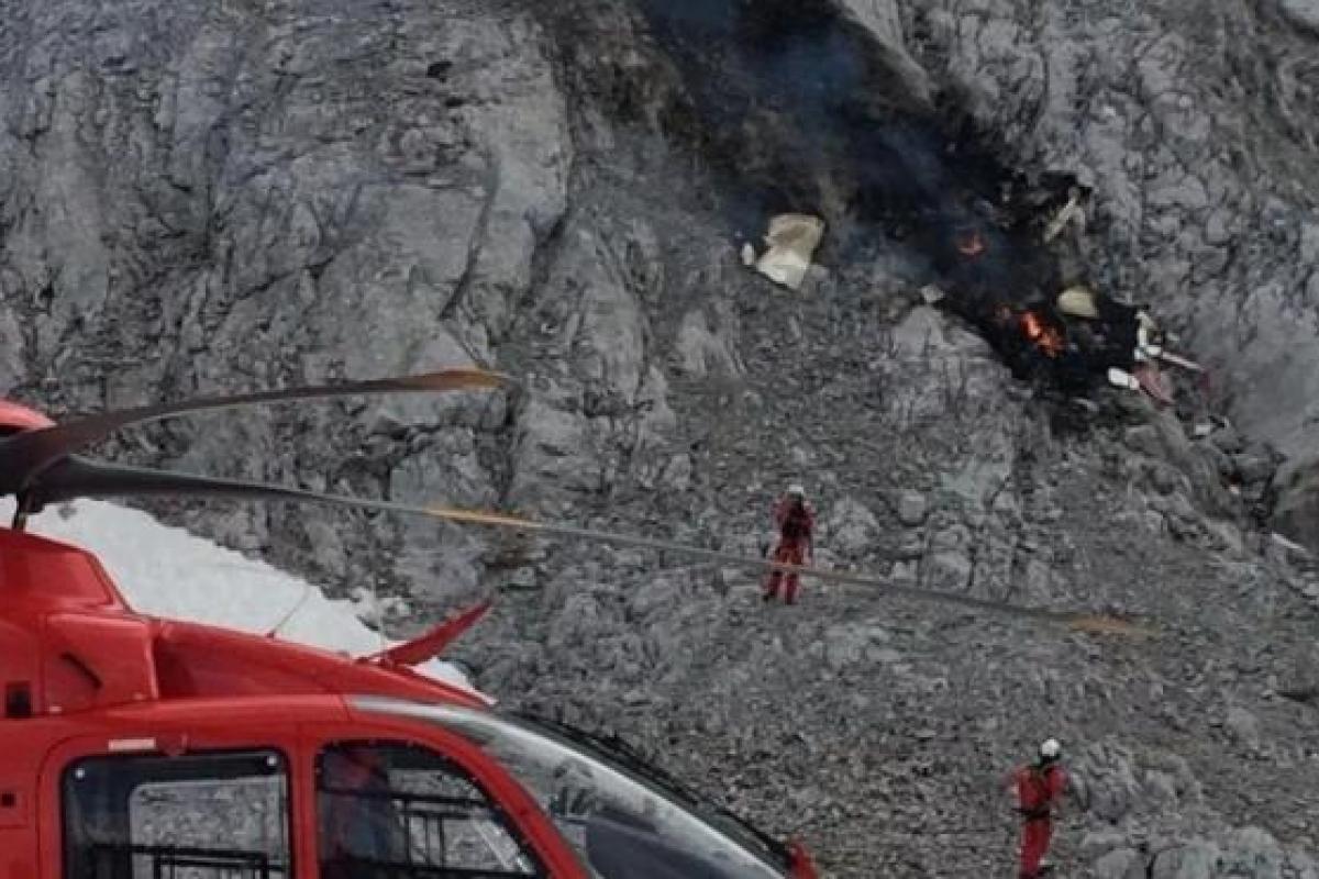 Крушение самолета в Альпах: погиб весь экипаж