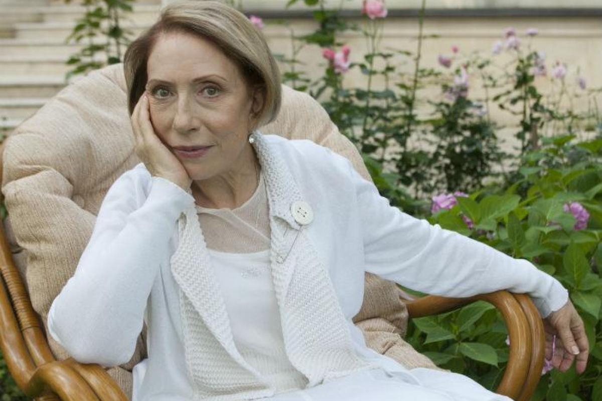 Перелом ребер: Российская актриса упала на сцене во время спектакля