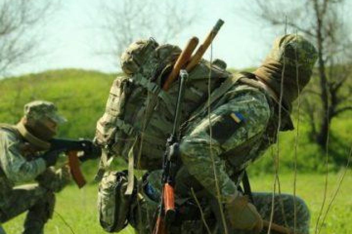 В течении дня боевики 5 раз открывали огонь на Донбассе В течении дня боевики 5 раз открывали огонь на Донбассе