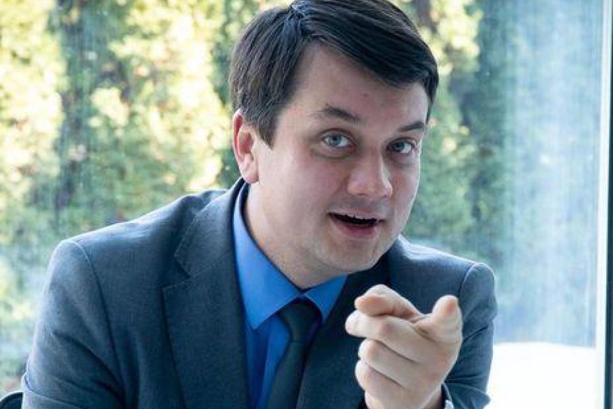 Разумков: "Слуга народа" может обойтись без коалиции Разумков: "Слуга народа" может обойтись без коалиции