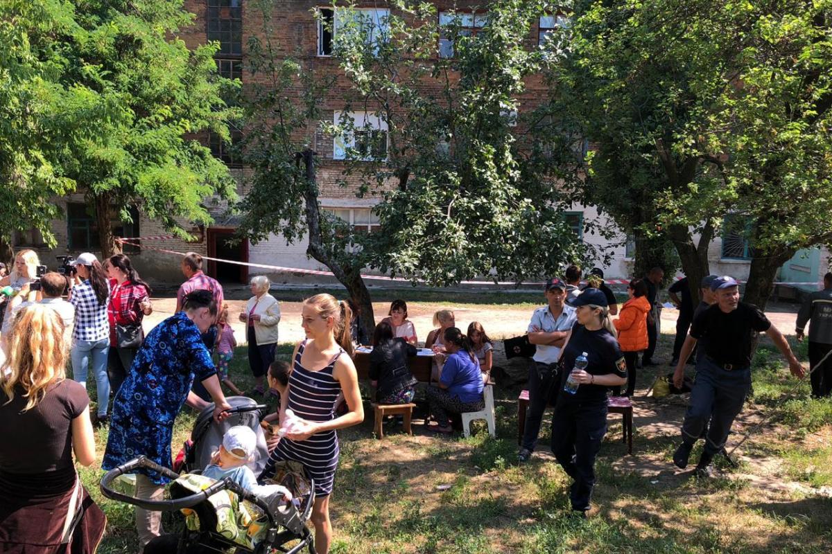 Аварийный дом в Лисичанске: комиссия ТЭБ и ЧС назвала вероятную причину разрушения Аварийный дом в Лисичанске: комиссия ТЭБ и ЧС назвала вероятную причину разрушения