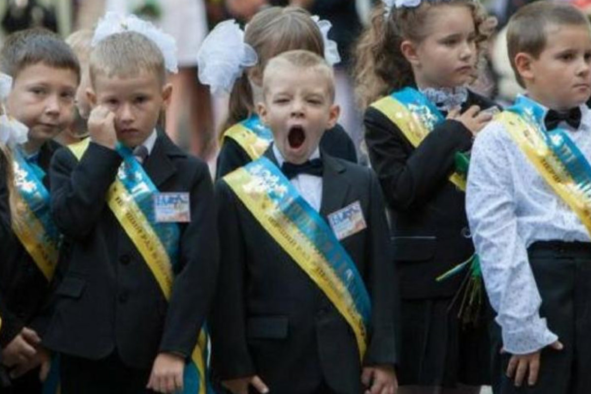 Школьная линейка в выходной день: как пройдет 1 сентября в Украине