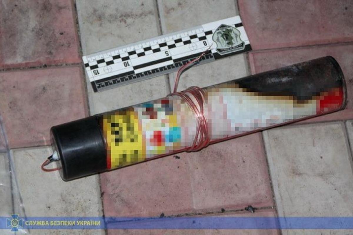 На Черкасчине контрразведка "взяла" россиянина, который готовил диверсию на военном объекте На Черкасчине контрразведка "взяла" россиянина, который готовил диверсию на военном объекте