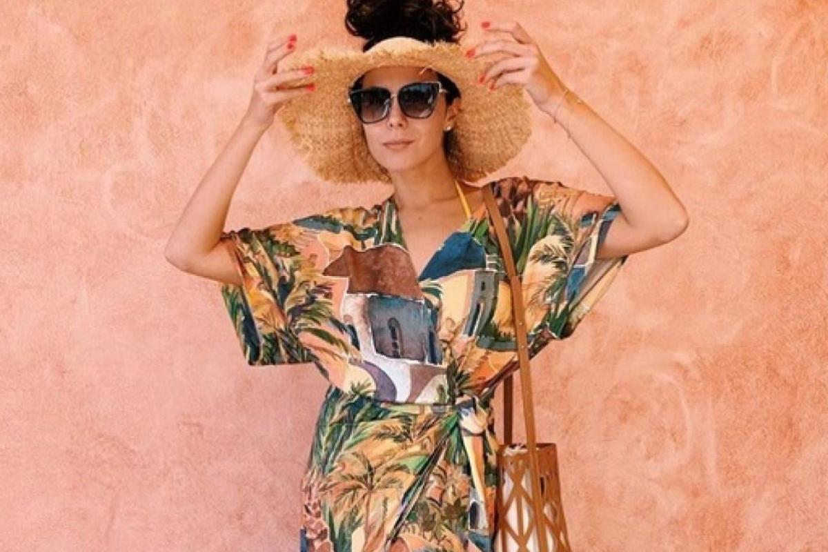 Настя Каменских показала пикантное фото с подругой Настя Каменских показала пикантное фото с подругой