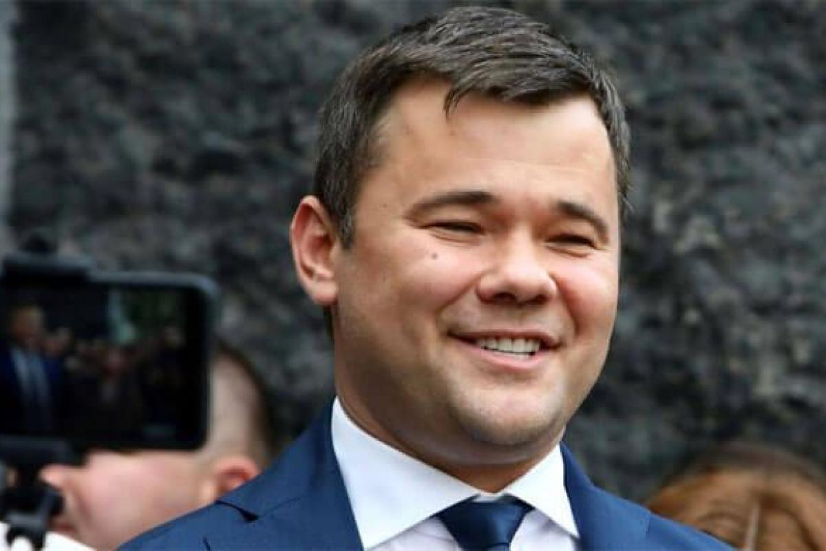 Слухи об отставке Богдана: вместо комментария глава ОПУ пошутил над Кличко Слухи об отставке Богдана: вместо комментария глава ОПУ пошутил над Кличко