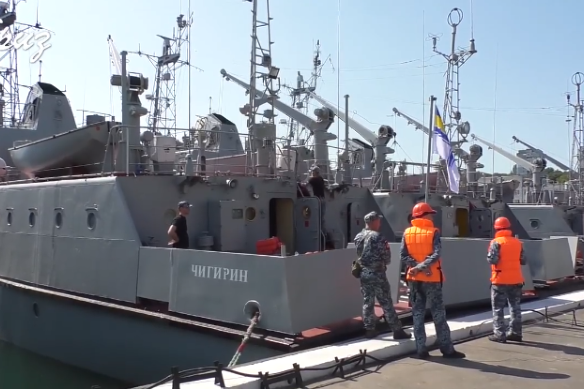 Учебные катера ВМС с курсантами отправились в поход по морю Учебные катера ВМС с курсантами отправились в поход по морю