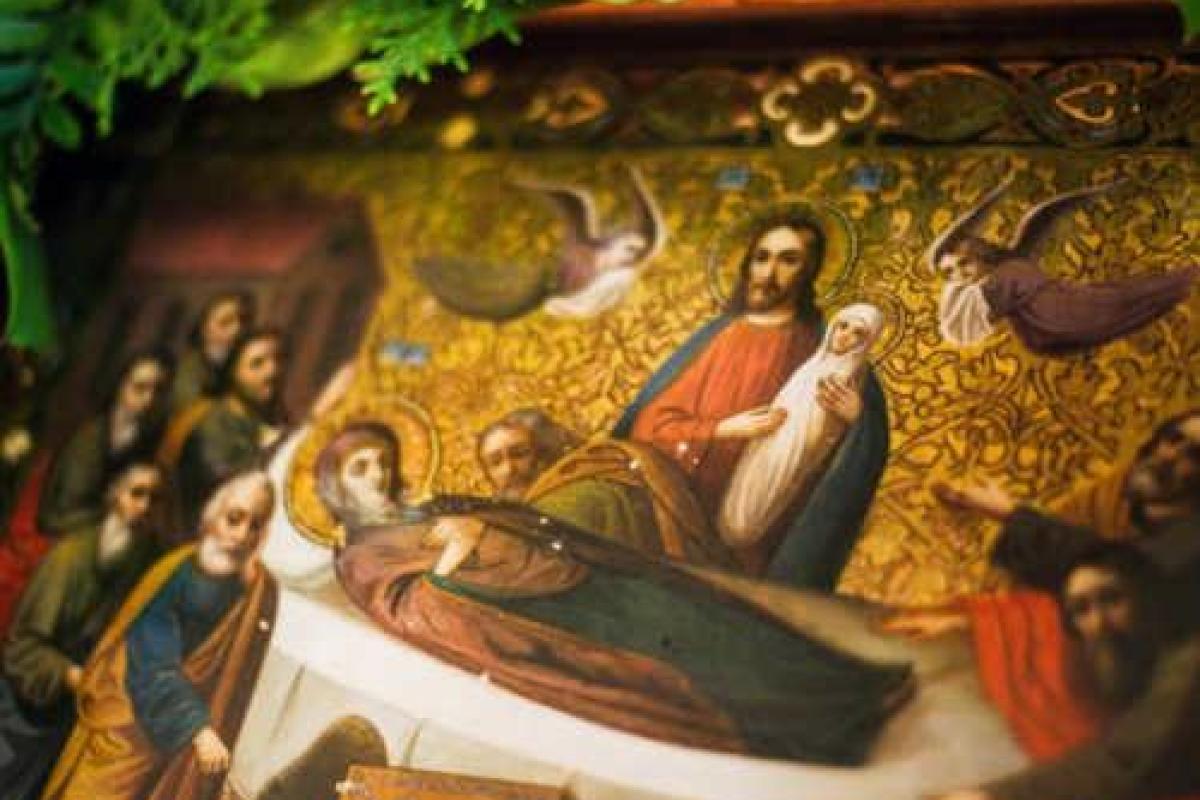 Успенский пост - один из самых строгих: что можно и нельзя есть Успенский пост - один из самых строгих: что можно и нельзя есть