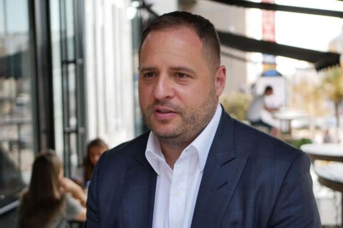 Помощник Зеленского рассказал, как президент вел переговоры с Путиным Помощник Зеленского рассказал, как президент вел переговоры с Путиным