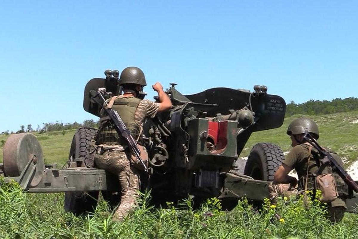 ООС: Оккупанты не прекращают обстреливать украинские позиции ООС: Оккупанты не прекращают обстреливать украинские позиции