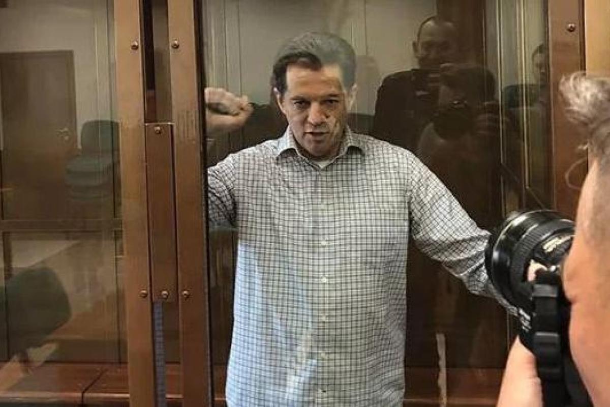 Освобожденному из плена журналисту Сущенко въезд в РФ запрещен на 20 лет Освобожденному из плена журналисту Сущенко въезд в РФ запрещен на 20 лет